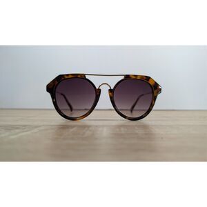 H&M Tortoise Round Sunglasses Gold Brow Bar Gradient Lens